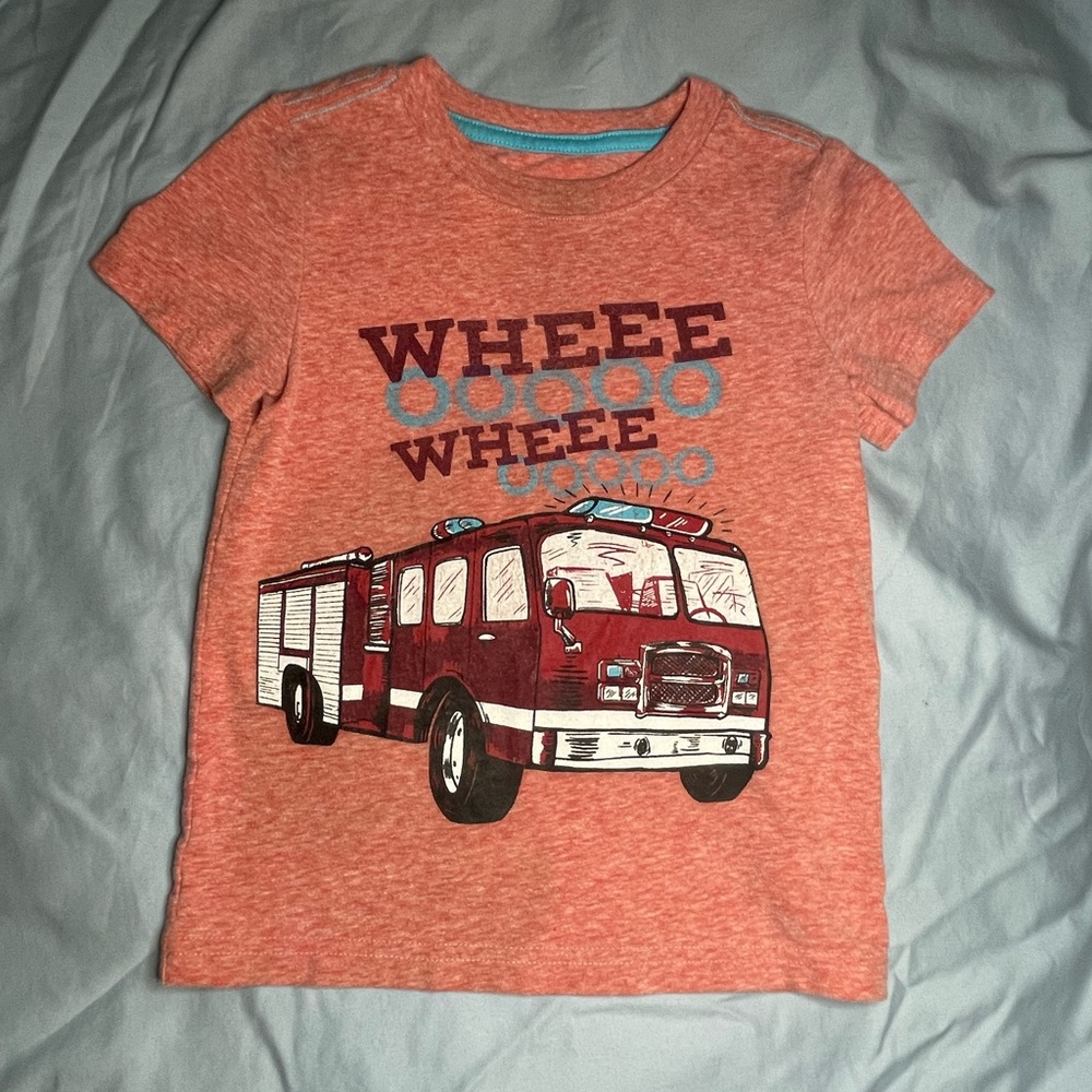 Cat & Jack fire truck shirt 3T